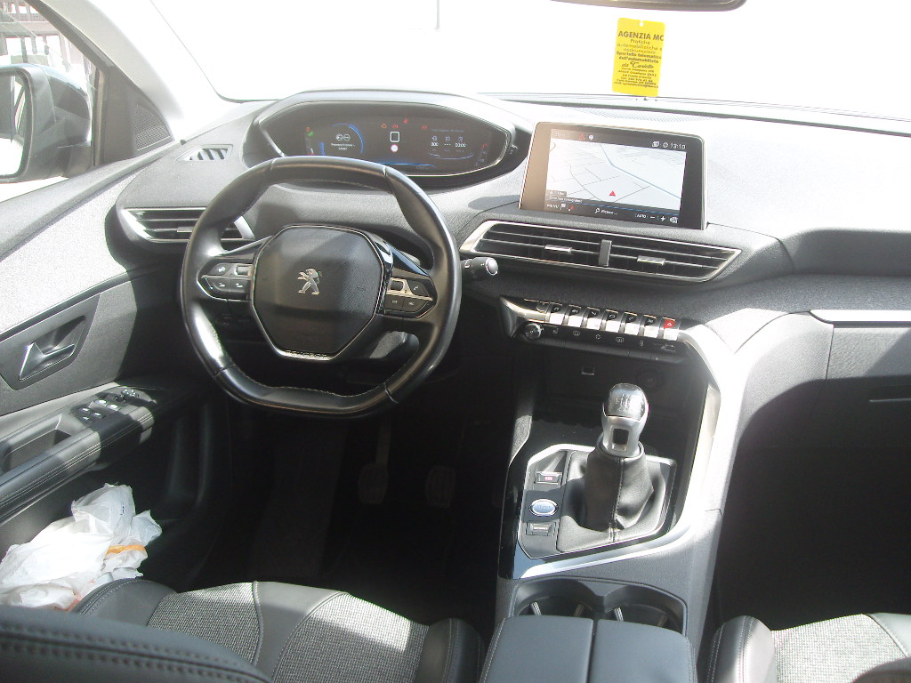 NEW PEUGEOT 3008 1.6 HDI 120CV ALLURE
